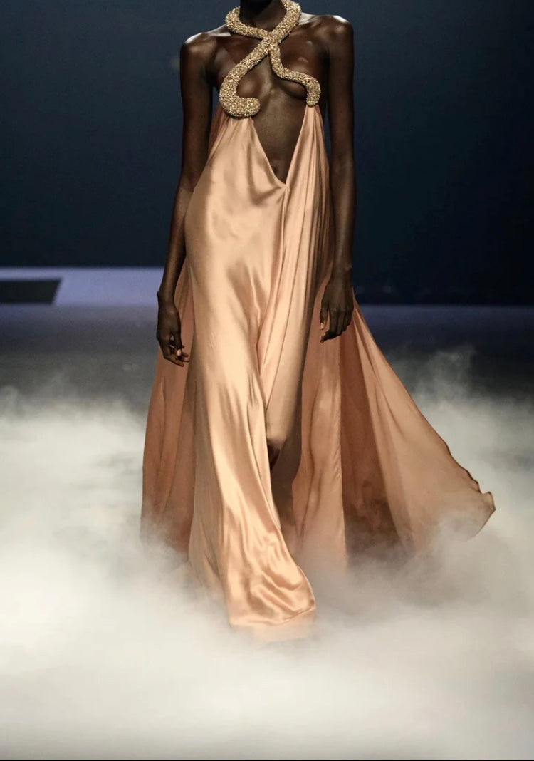 Luxury online VIP event styling Gala outfit ideas personal shopper